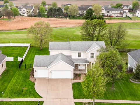 Photo of 25 Pebblebrook Court, Bloomington, IL 61705 (MLS # 12621477)