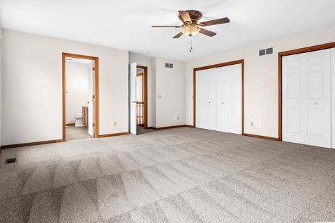 Tiny photo for 25 Pebblebrook Court, Bloomington, IL 61705 (MLS # 12621477)