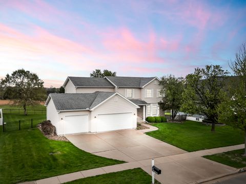 Tiny photo for 25 Pebblebrook Court, Bloomington, IL 61705 (MLS # 12621477)