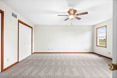 Tiny photo for 25 Pebblebrook Court, Bloomington, IL 61705 (MLS # 12621477)