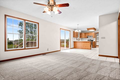Tiny photo for 25 Pebblebrook Court, Bloomington, IL 61705 (MLS # 12621477)