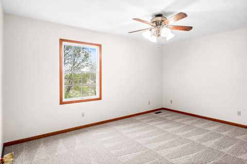 Tiny photo for 25 Pebblebrook Court, Bloomington, IL 61705 (MLS # 12621477)