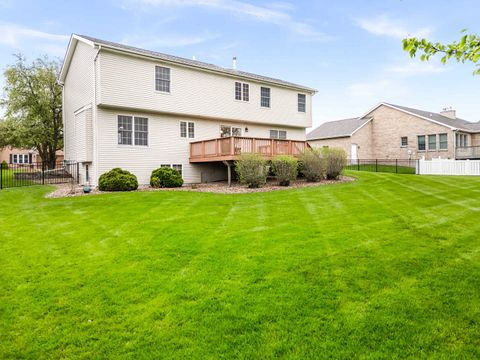Tiny photo for 25 Pebblebrook Court, Bloomington, IL 61705 (MLS # 12621477)