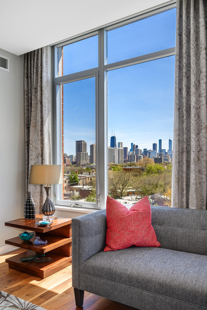 540 W Webster Avenue 611