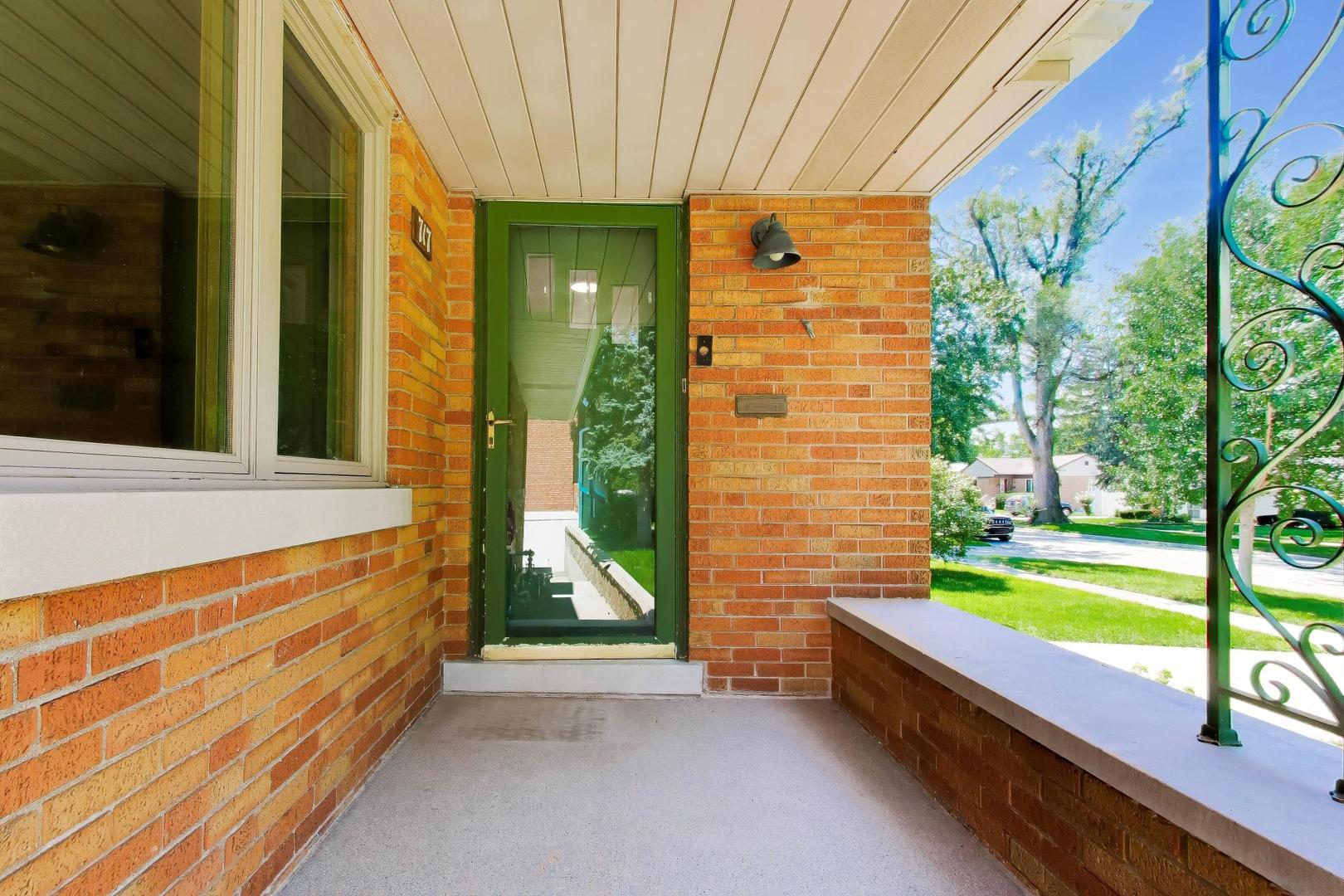 717 Newberry Avenue