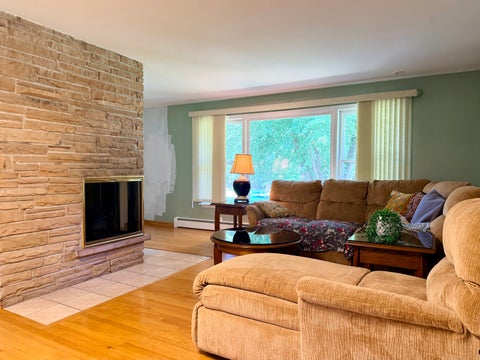 Tiny photo for 926 Valley Road, Lake Forest, IL 60045 (MLS # 12736690)