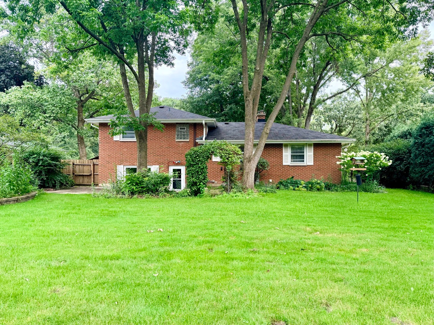 926 Valley Road