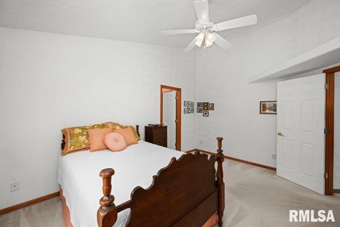 Tiny photo for 5377 RED FOX Road, Bettendorf, IA 52722 (MLS # QC4269987)