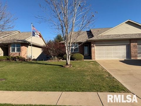 Tiny photo for 5377 RED FOX Road, Bettendorf, IA 52722 (MLS # QC4269987)