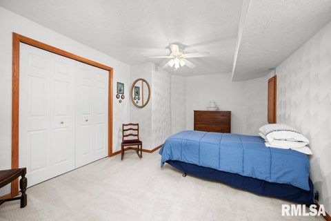 Tiny photo for 5377 RED FOX Road, Bettendorf, IA 52722 (MLS # QC4269987)