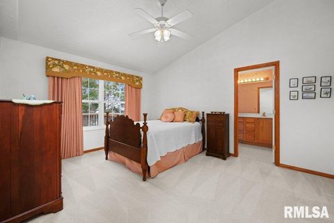 Tiny photo for 5377 RED FOX Road, Bettendorf, IA 52722 (MLS # QC4269987)