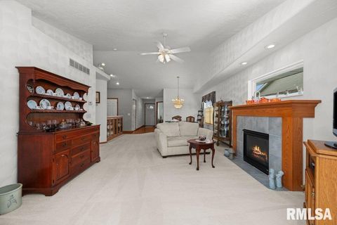 Tiny photo for 5377 RED FOX Road, Bettendorf, IA 52722 (MLS # QC4269987)