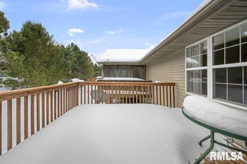 Tiny photo for 5377 RED FOX Road, Bettendorf, IA 52722 (MLS # QC4269987)