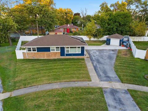 Tiny photo for 16047 Cambridge Court, Markham, IL 60428 (MLS # 12499892)