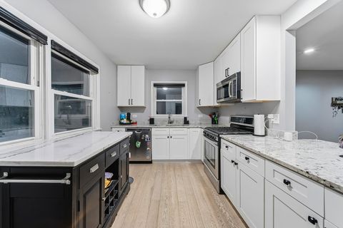 Tiny photo for 16047 Cambridge Court, Markham, IL 60428 (MLS # 12499892)