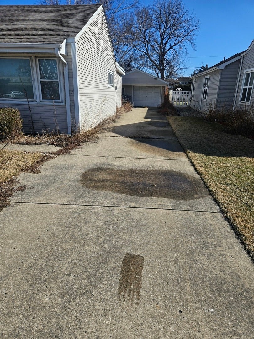 4939 N Cumberland Avenue