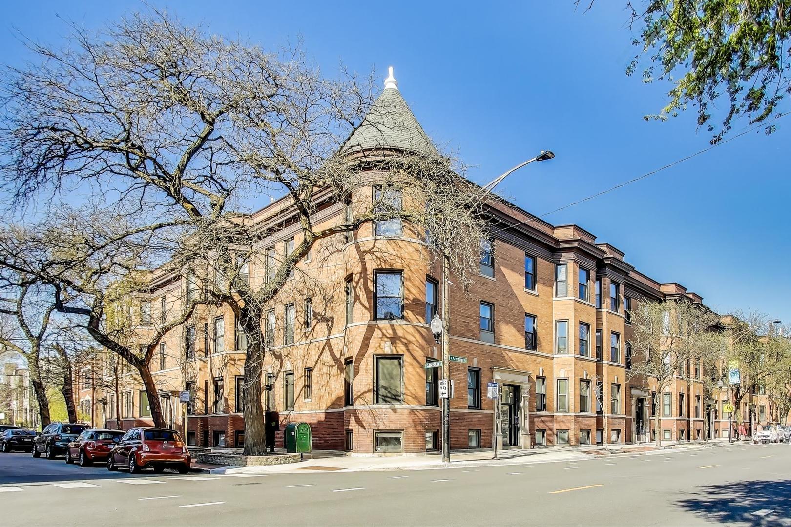 1058 W Armitage Avenue A