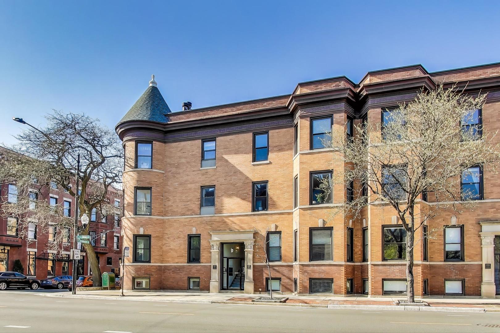1058 W Armitage Avenue A