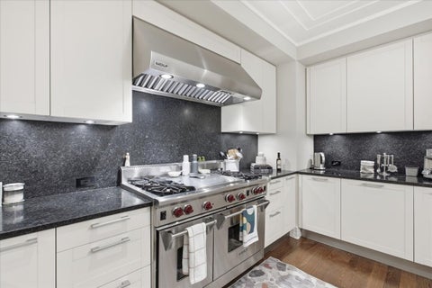 Tiny photo for 159 E Walton Place #8D, Chicago, IL 60611 (MLS # 12719761)