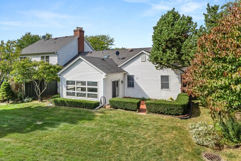 Tiny photo for 7 Douglas Drive, Sugar Grove, IL 60554 (MLS # 12489296)