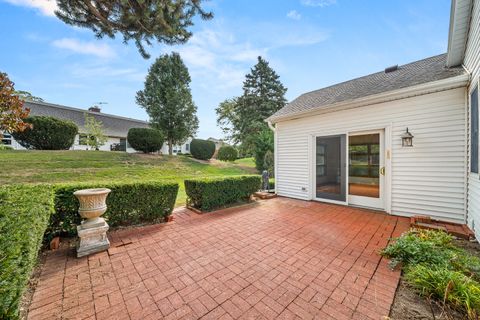 Tiny photo for 7 Douglas Drive, Sugar Grove, IL 60554 (MLS # 12489296)