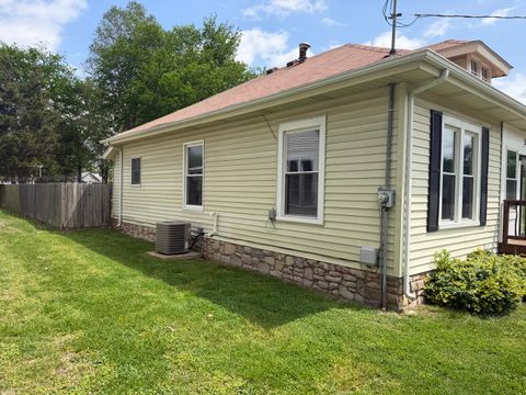 Tiny photo for 505 E 7th Street, Metropolis, IL 62960 (MLS # 12619350)