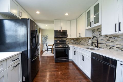 Tiny photo for 1112 N Old Bridge Road, Palatine, IL 60067 (MLS # 12620353)