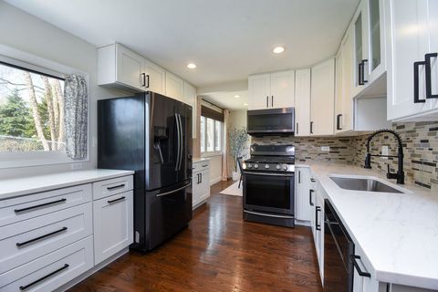 Tiny photo for 1112 N Old Bridge Road, Palatine, IL 60067 (MLS # 12620353)