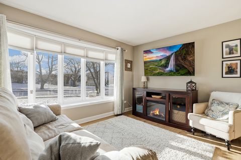 Tiny photo for 16538 Parliament Avenue, Tinley Park, IL 60477 (MLS # 12591967)