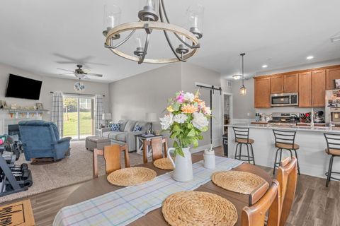 Tiny photo for 2940 Mary Leigh Drive #0, Bettendorf, IA 52722 (MLS # 12634031)