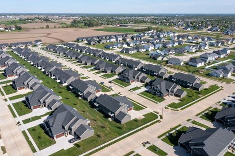 Tiny photo for 2940 Mary Leigh Drive #0, Bettendorf, IA 52722 (MLS # 12634031)