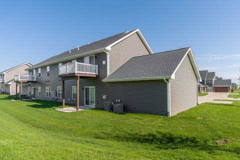 Tiny photo for 2940 Mary Leigh Drive #0, Bettendorf, IA 52722 (MLS # 12634031)
