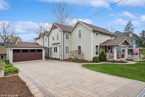 516 S Grove Avenue Barrington IL 60010