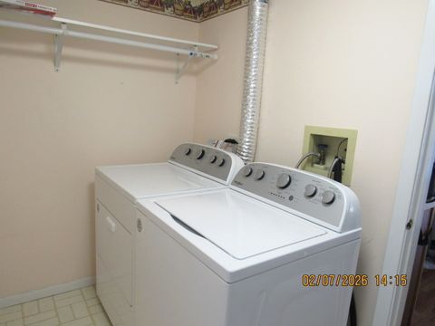 Tiny photo for 718 Sturnbridge Lane, Schaumburg, IL 60173 (MLS # 12605361)