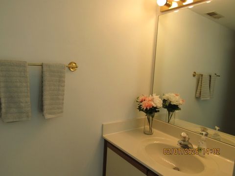 Tiny photo for 718 Sturnbridge Lane, Schaumburg, IL 60173 (MLS # 12605361)