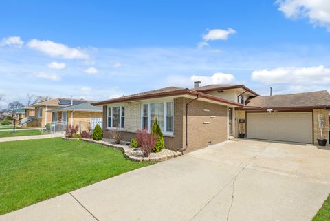 Tiny photo for 8037 Mcvicker Avenue, Burbank, IL 60459 (MLS # 12611855)