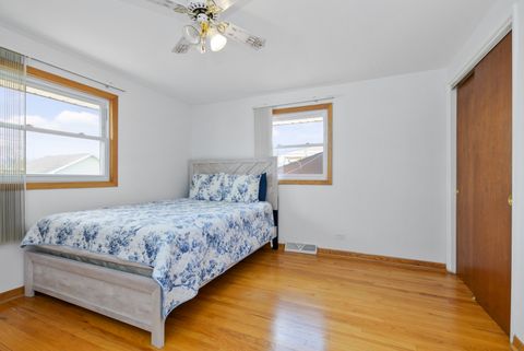 Tiny photo for 8037 Mcvicker Avenue, Burbank, IL 60459 (MLS # 12611855)