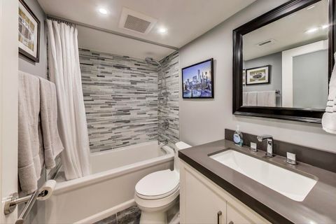 Tiny photo for 651 W Sheridan Road #7B, Chicago, IL 60613 (MLS # 12481104)