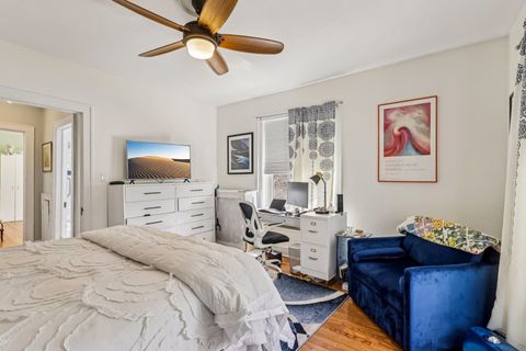Tiny photo for 801 Hinman Avenue #1, Evanston, IL 60202 (MLS # 12620670)