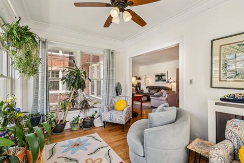 Tiny photo for 801 Hinman Avenue #1, Evanston, IL 60202 (MLS # 12620670)