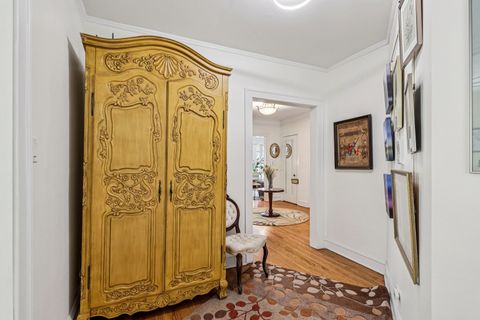 Tiny photo for 801 Hinman Avenue #1, Evanston, IL 60202 (MLS # 12620670)