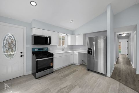 Tiny photo for 7616 S 78th Avenue, Bridgeview, IL 60455 (MLS # 12485284)