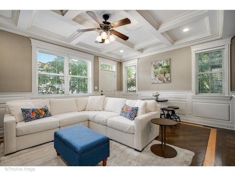 Tiny photo for 862 W Roscoe Street #1, Chicago, IL 60657 (MLS # 12478309)