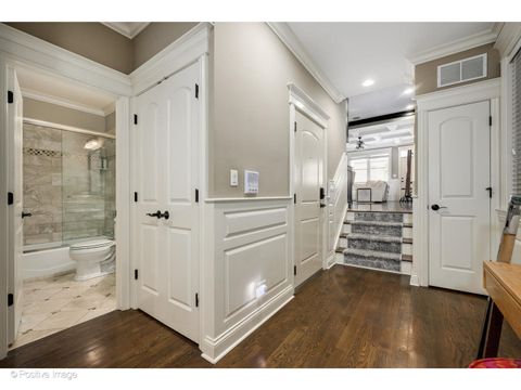 Tiny photo for 862 W Roscoe Street #1, Chicago, IL 60657 (MLS # 12478309)
