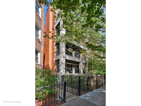 Tiny photo for 862 W Roscoe Street #1, Chicago, IL 60657 (MLS # 12478309)