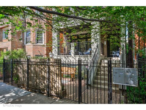 Tiny photo for 862 W Roscoe Street #1, Chicago, IL 60657 (MLS # 12478309)