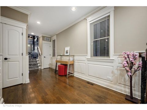 Tiny photo for 862 W Roscoe Street #1, Chicago, IL 60657 (MLS # 12478309)