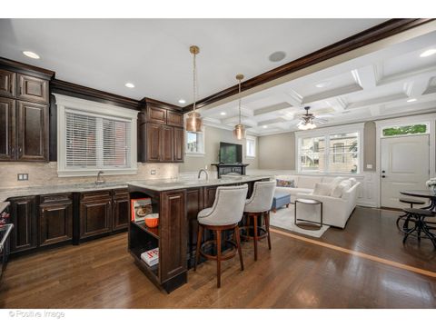 Tiny photo for 862 W Roscoe Street #1, Chicago, IL 60657 (MLS # 12478309)