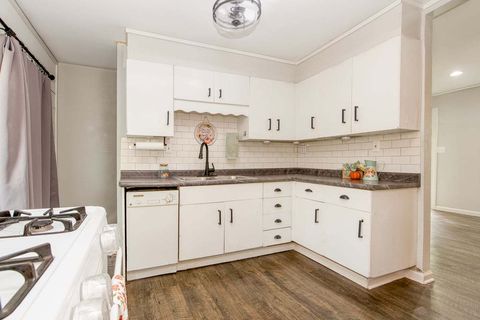 Tiny photo for 135 Oak Drive, DeKalb, IL 60115 (MLS # 12498337)