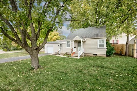 Tiny photo for 135 Oak Drive, DeKalb, IL 60115 (MLS # 12498337)